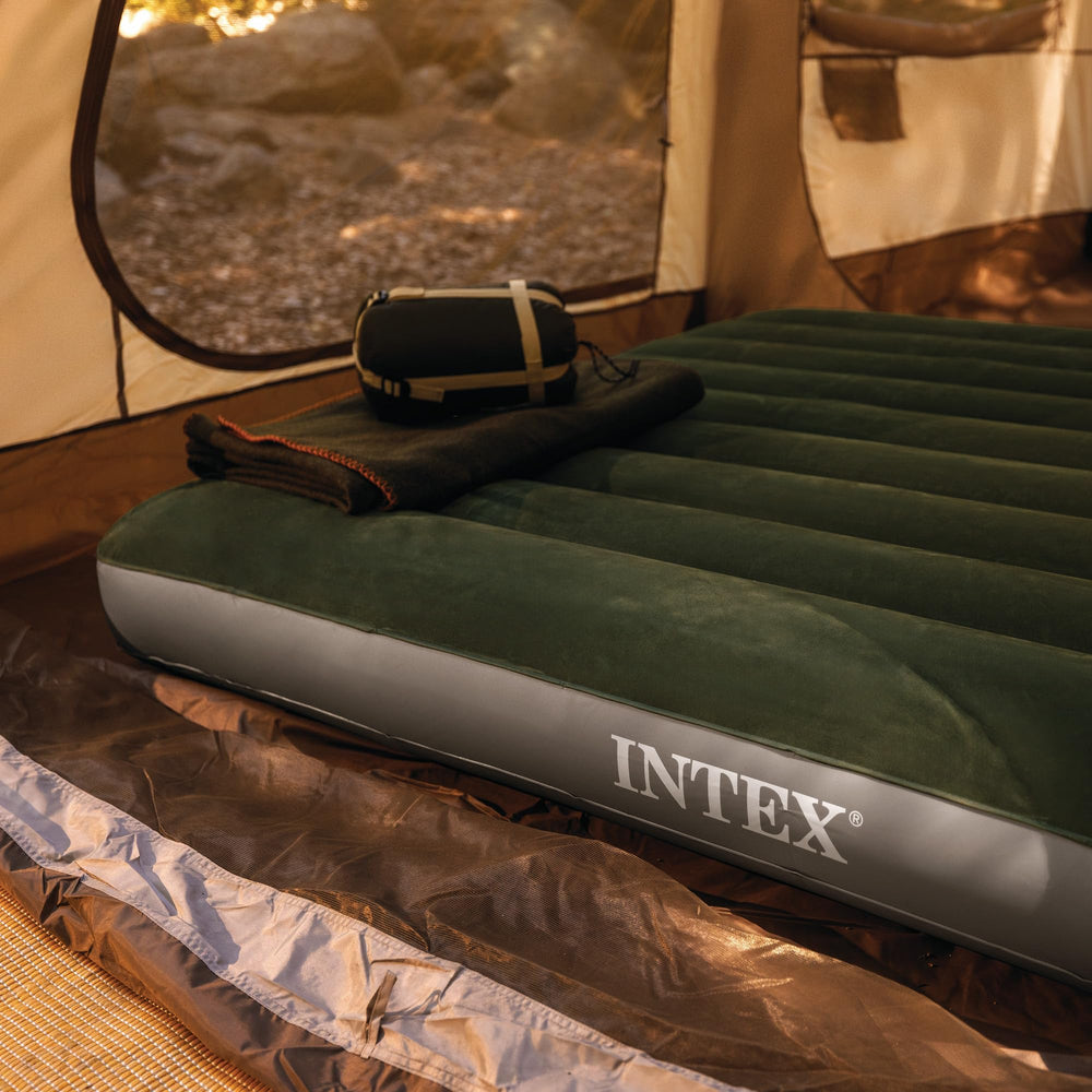 INTEX bord et coutures montrant matériau résistant pour durabilité