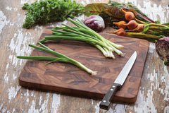 Ironwood Gourmet vue sur l'épaisseur illustrant robustesse et stabilité