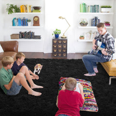 ISEAU tapis posé dans un salon moderne apportant chaleur décorative