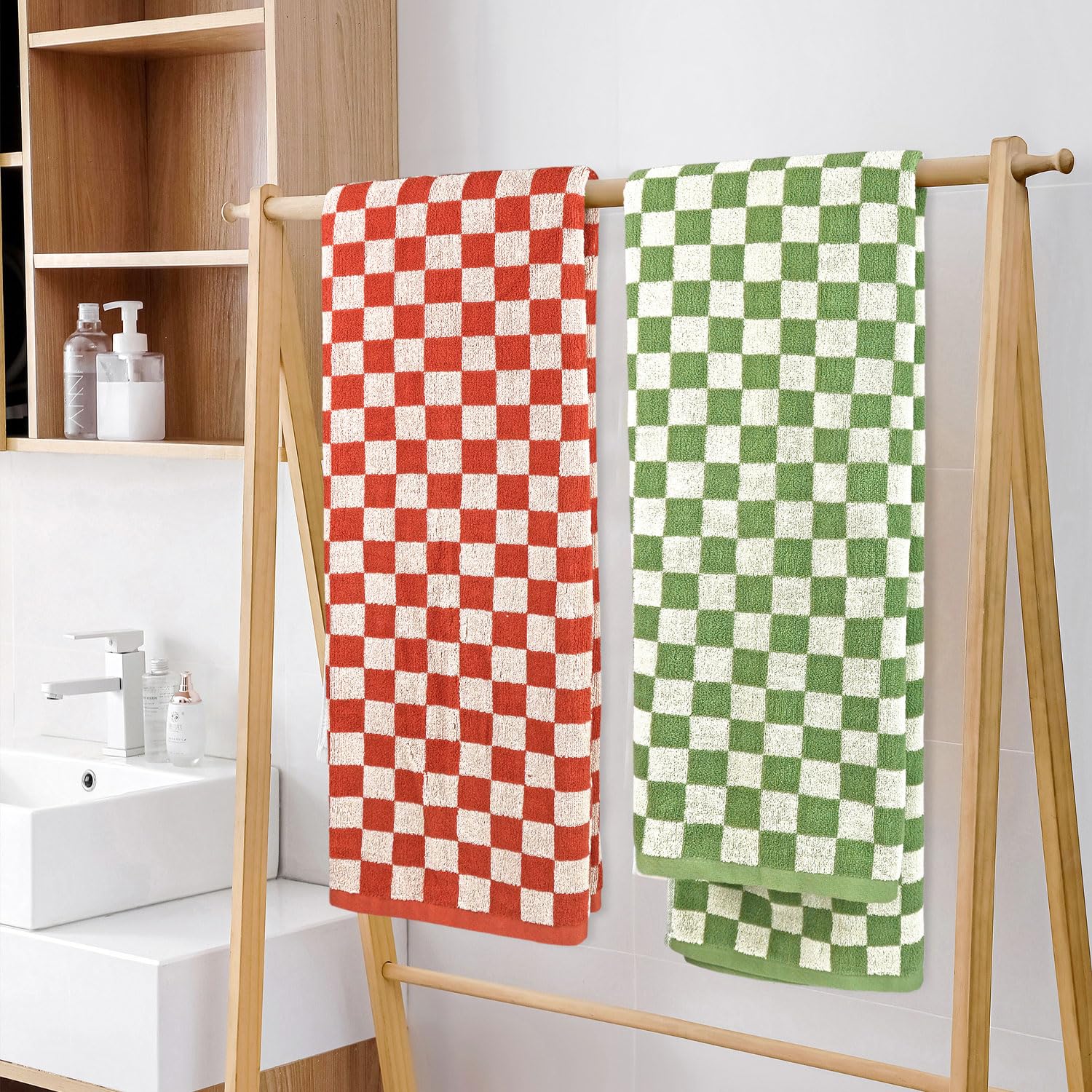 Jacquotha serviette mise en scène salle de bain — style coordonné et chic