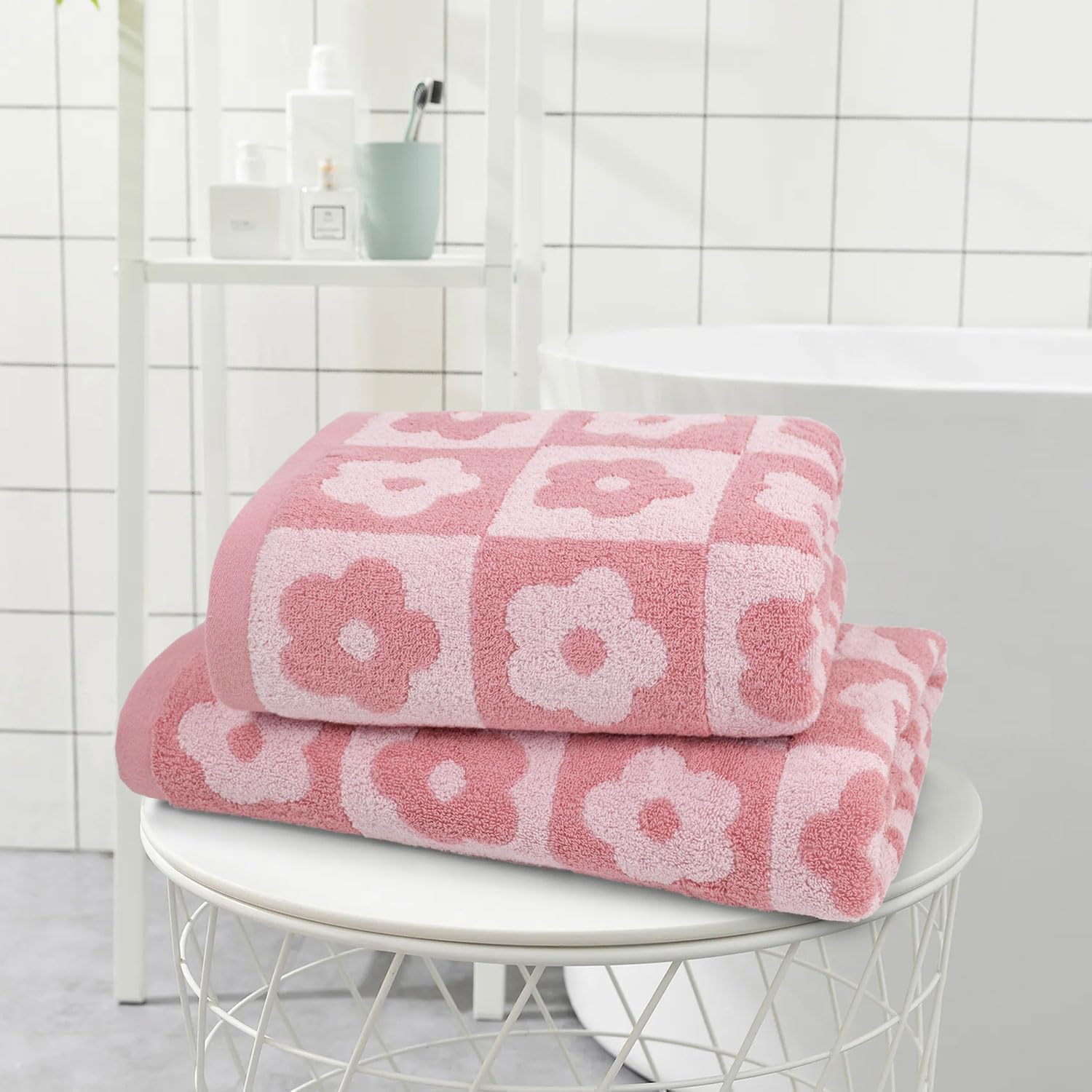Jacquotha serviette déployée 55 x 27,5 pouces pour visualiser l'échelle