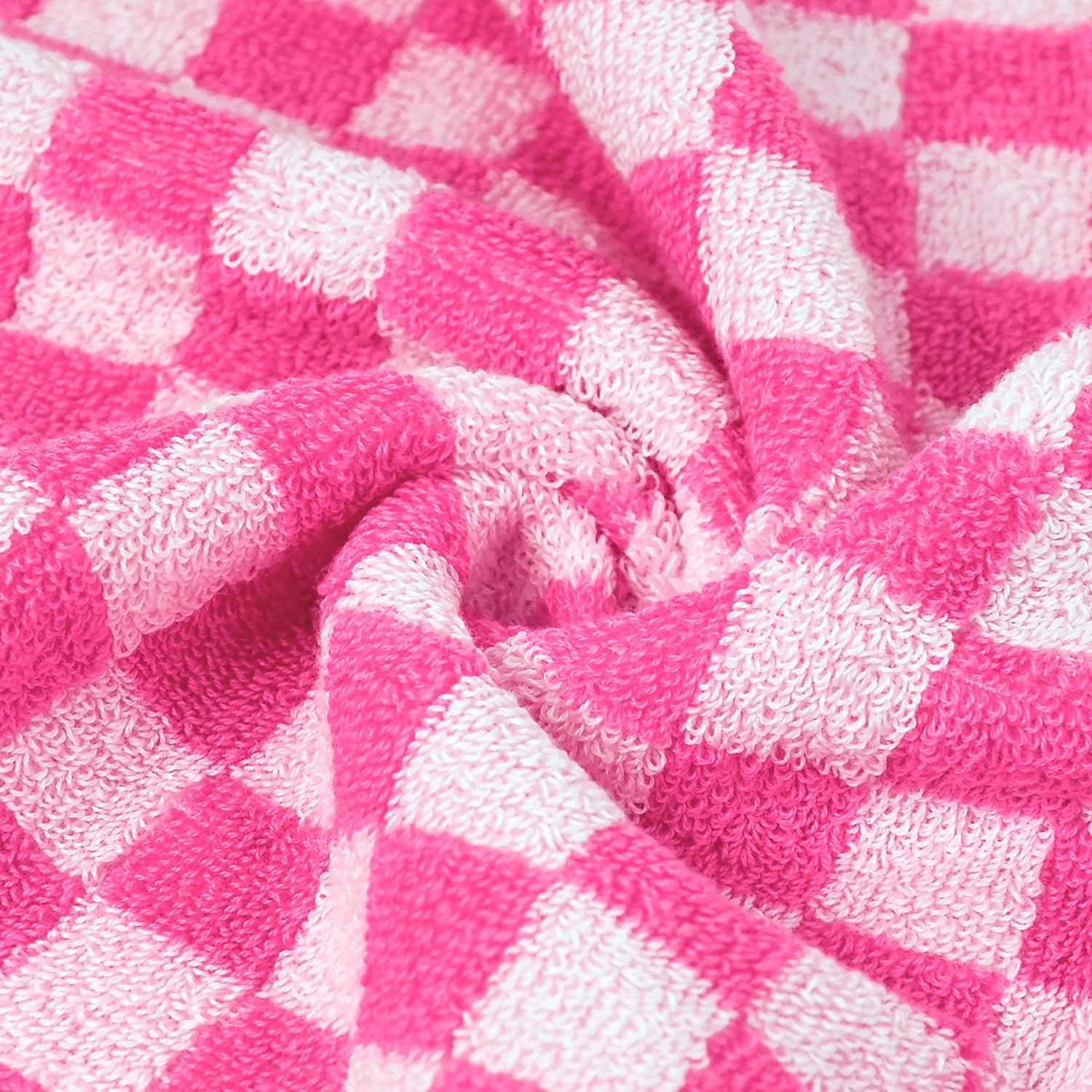 Jacquotha mise en scène lifestyle salle de bain moderne, touche de couleur décorative