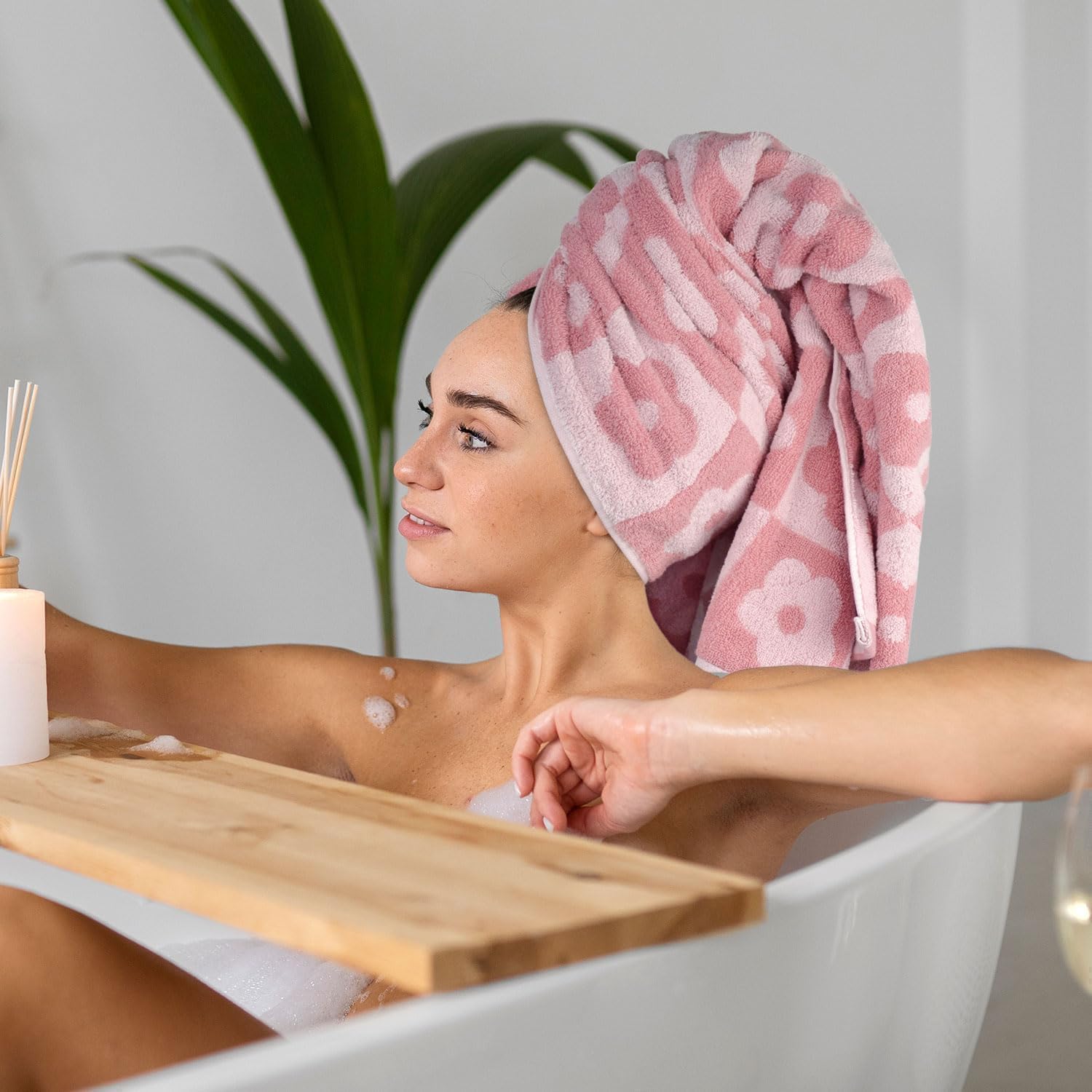 Jacquotha serviette utilisée à la piscine, séchage et portabilité