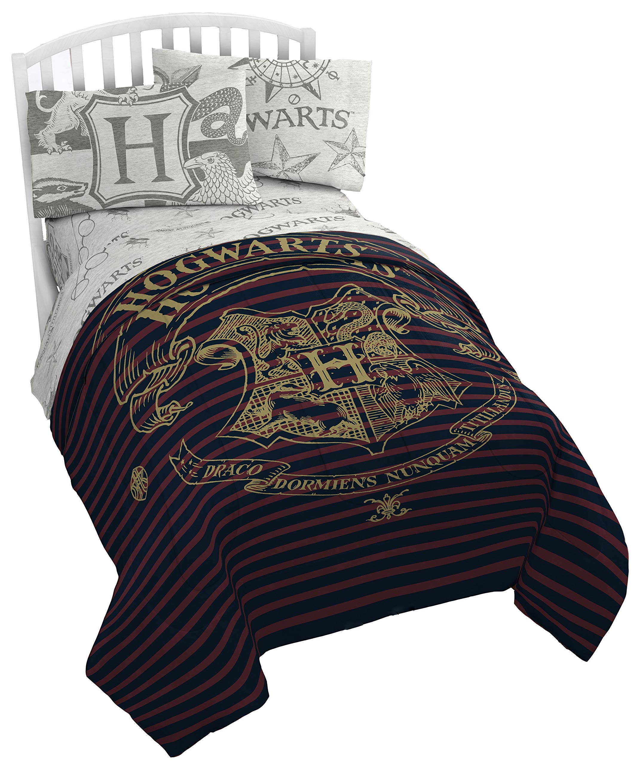 Jay Franco ensemble face avant montrant design Harry Potter réversible et ambiance ludique
