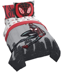 Jay Franco vue de face du set emballé montrant motif Miles Morales et attrait visuel