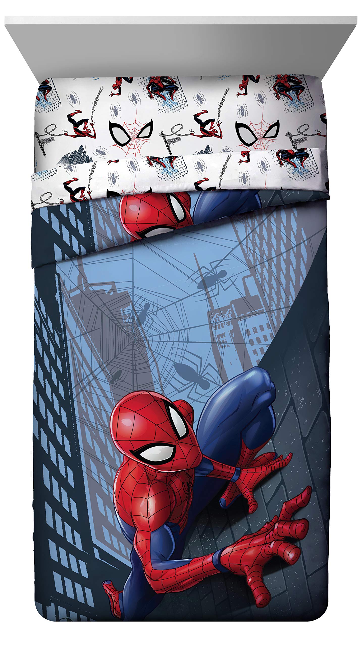 Jay Franco Spiderman gros plan du motif illustrant détails nets et design résistant