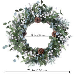 J'FLORU gros plan sur baies et pommes de pin montre réalisme décoratif