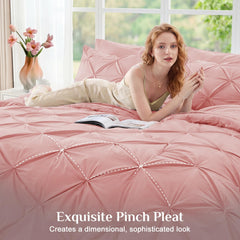 JOLLYVOGUE gros plan pintuck cousu main montrant texture élégante
