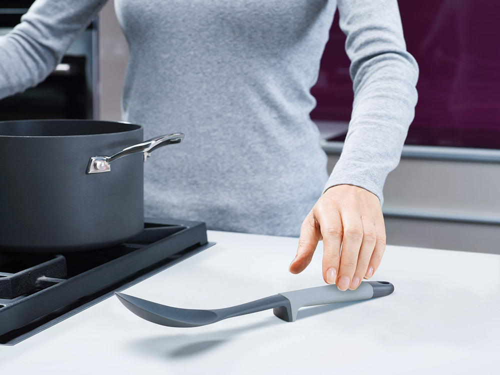 Joseph Joseph cuillère pleine Elevate Sky, tête nylon protégée pour service propre