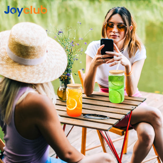 Joyclub gros plan verre montrant épaisseur et finition claire pour durabilité