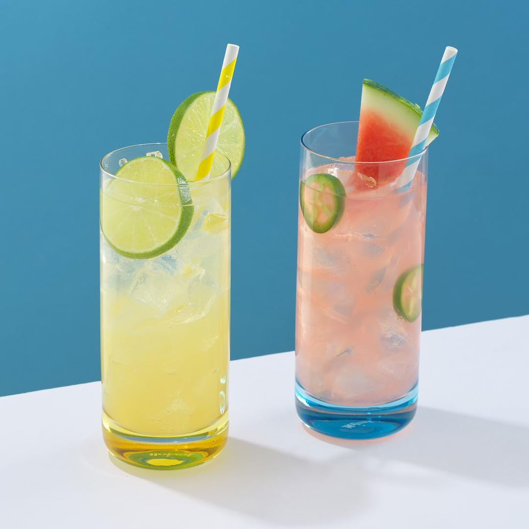 JoyJolt Hue sur une table avec cocktails, apporte ambiance et couleur