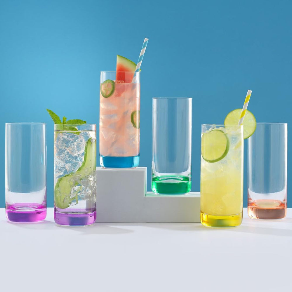 JoyJolt Hue verre tenu en main pour confort et maintien sûr lors du service