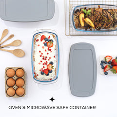 JoyJolt moule en usage avec banana bread, cuisson uniforme visible