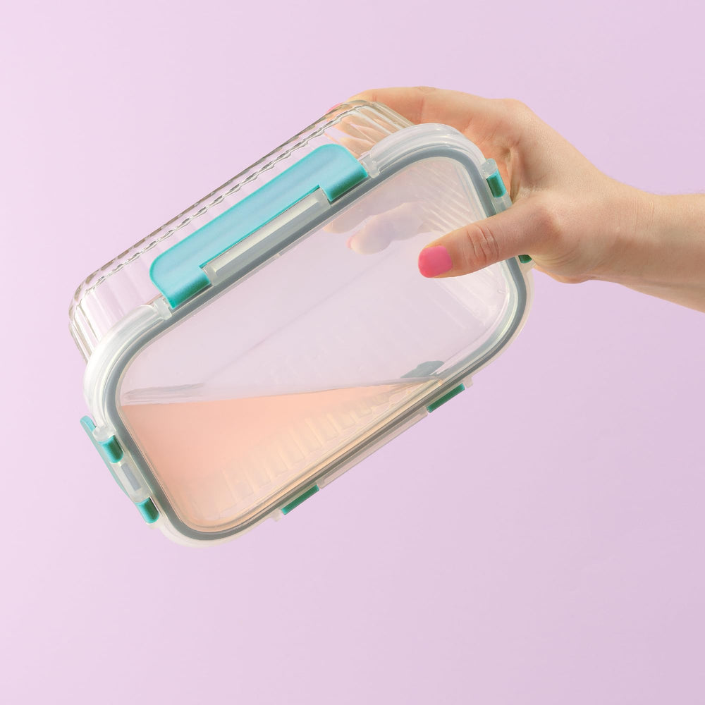 Lunchbox JoyJolt en usage montrant transport sûr de repas complets
