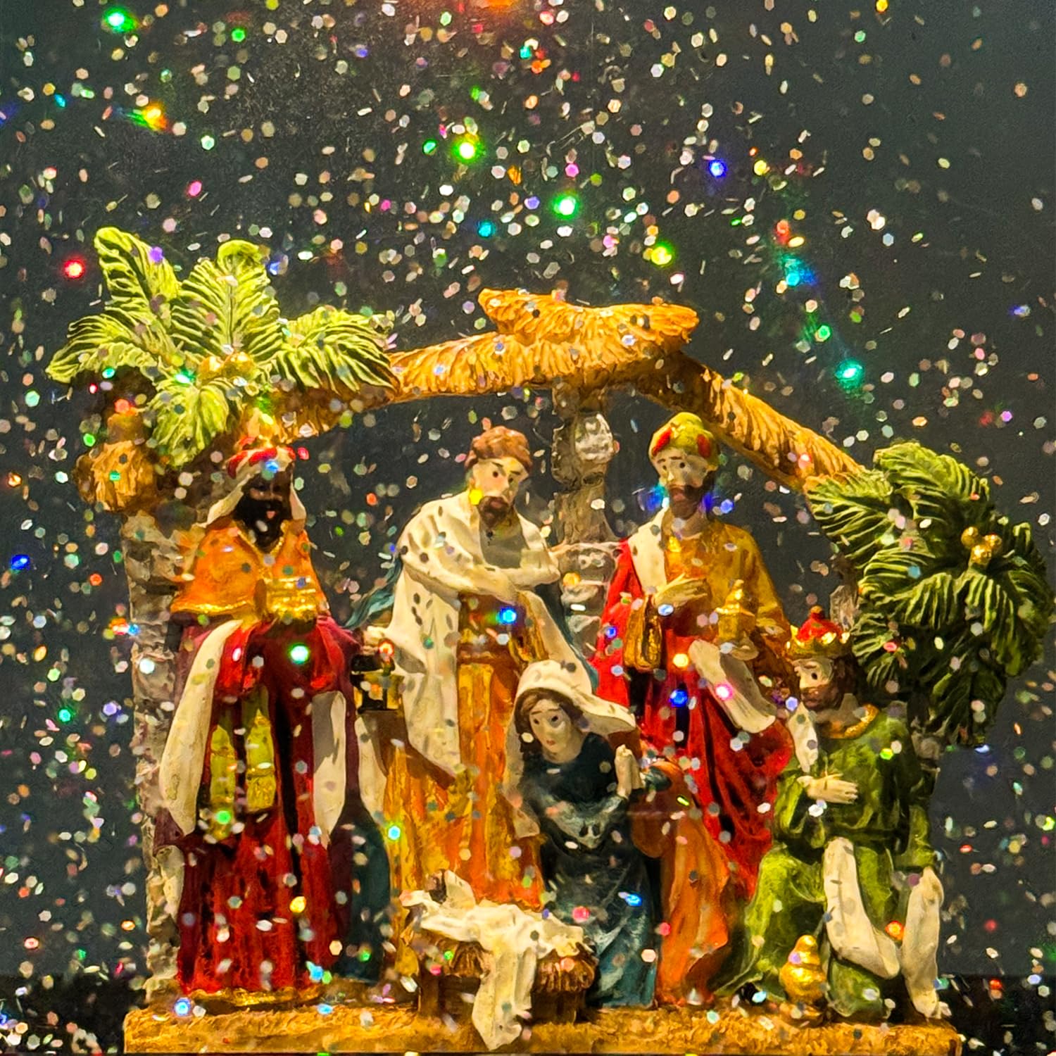 Json lanterne posée en salon, sublime la décoration festive de la pièce