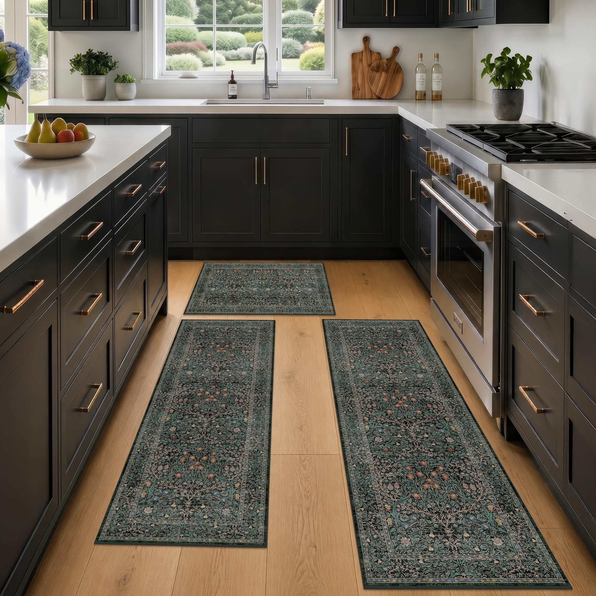 JTJ tapis zoom sur motif floral vintage apporte ambiance verte élégante