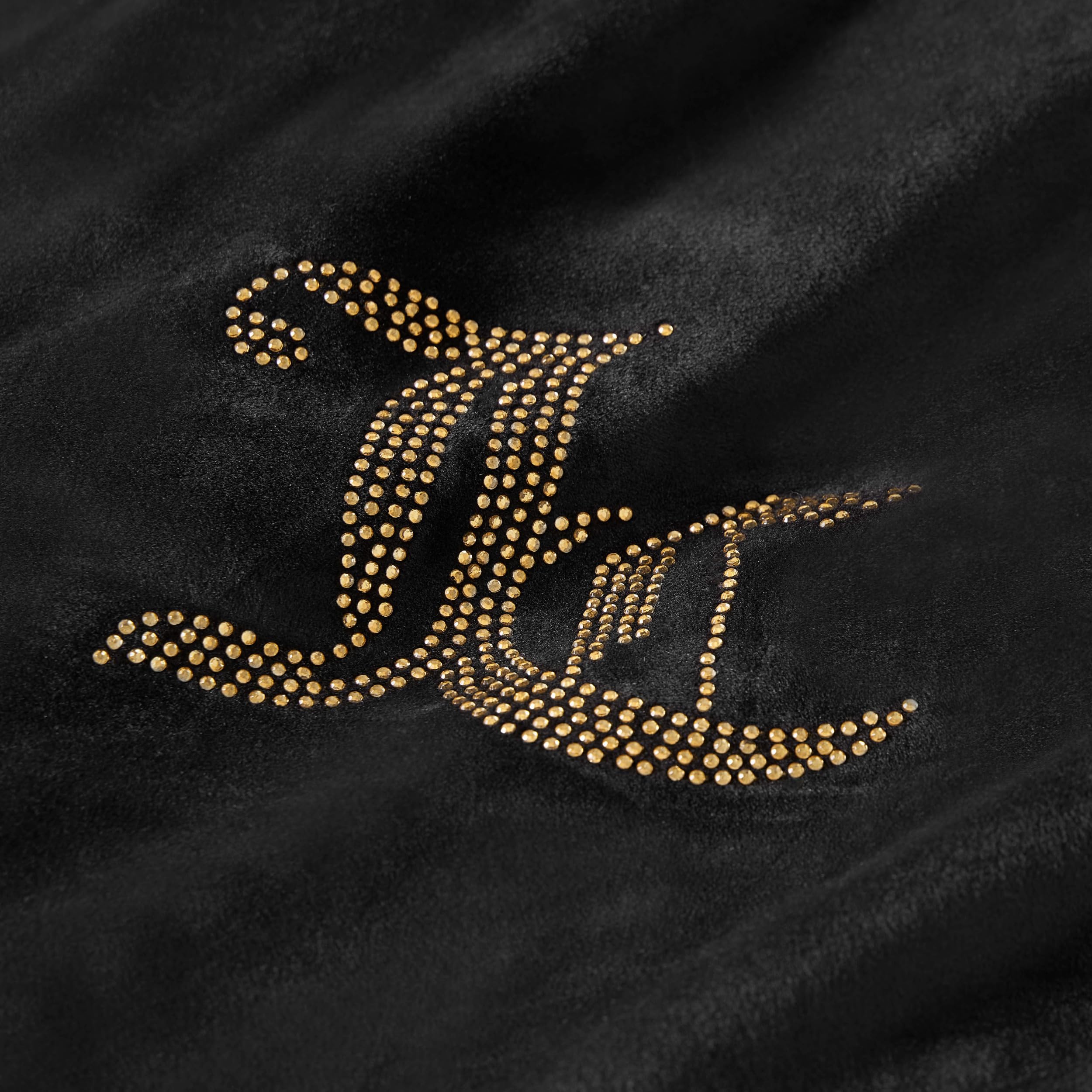 Juicy Couture ensemble utilisé en chambre montrant confort visuel