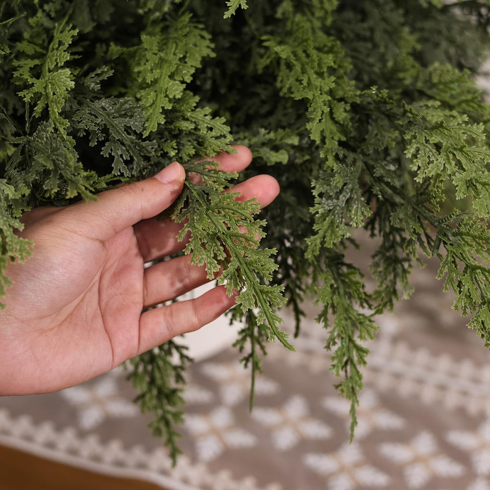 Juxdp vase au centre de table style ferme avec branches ajoutant hauteur décorative