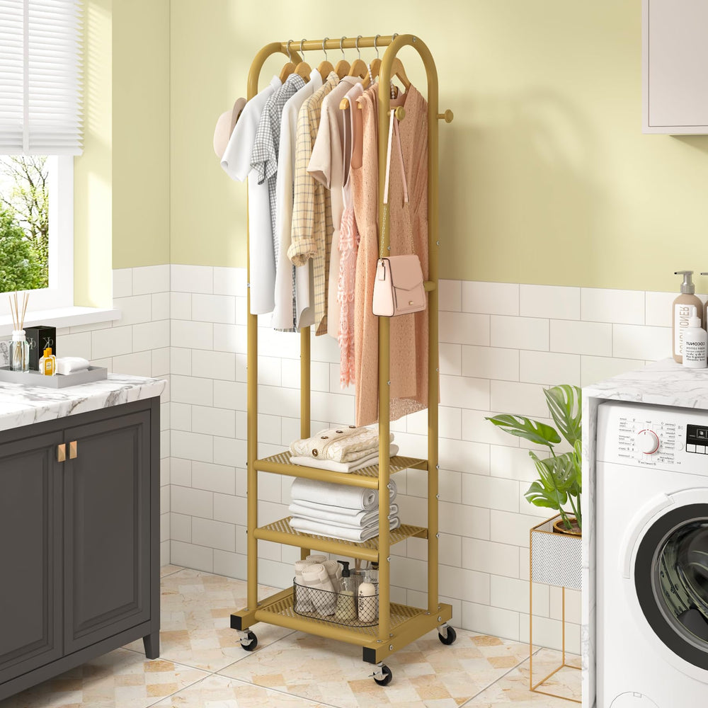 Kaitiemoo mise en scène chambre montrant design doré et esthétique