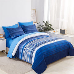 KAKIJUMN couette vue de face montrant rayures bleu dégradé et style côtier