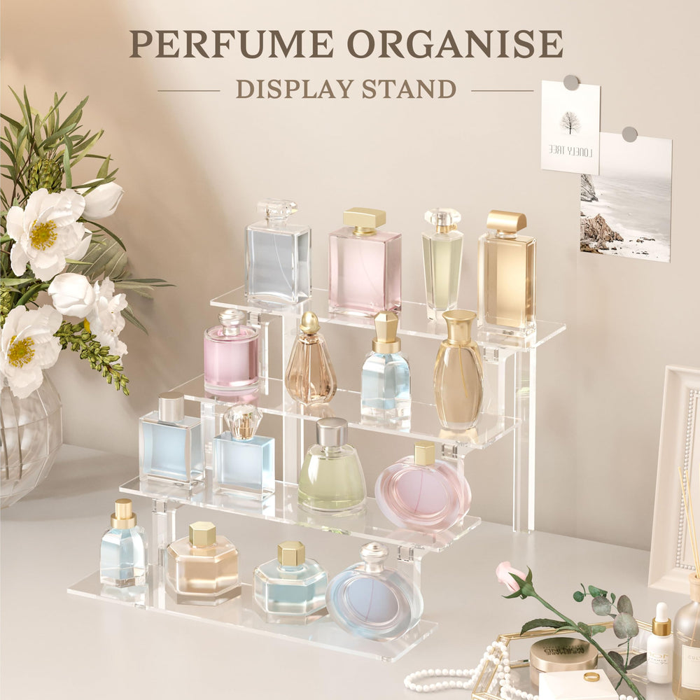 Kcrystenia présentoir en usage sur coiffeuse mettant en valeur parfums