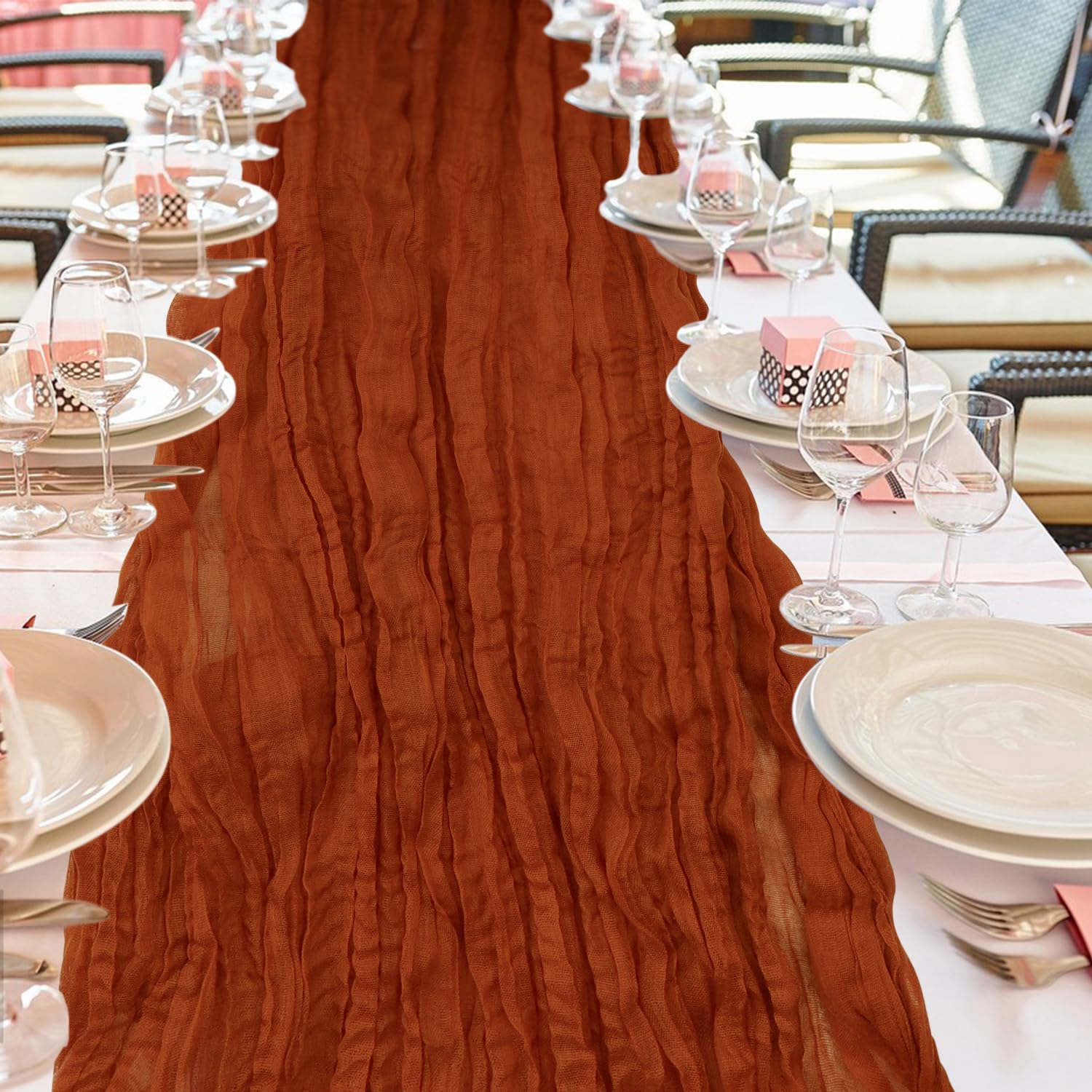 KEEPSHOWING comparaison échelle avec assiette montrant les dimensions