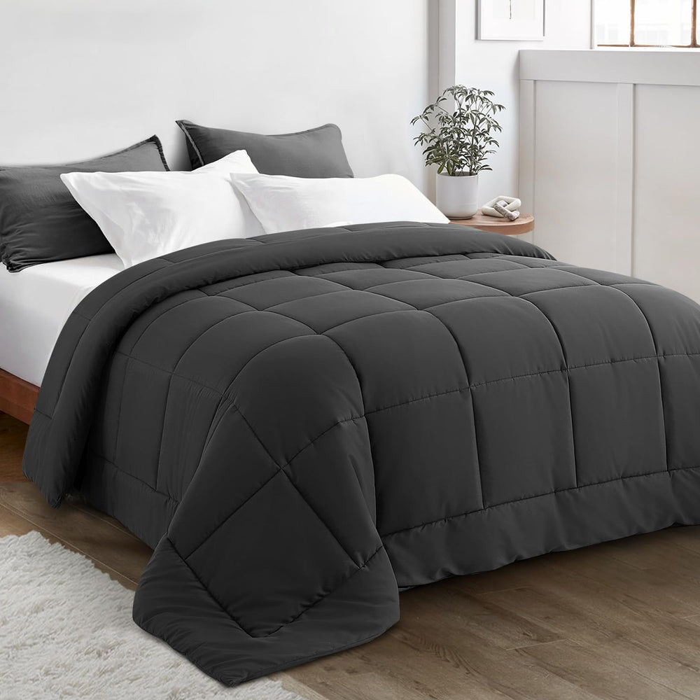 KELTARO couette face avant grande taille montrant une couverture généreuse