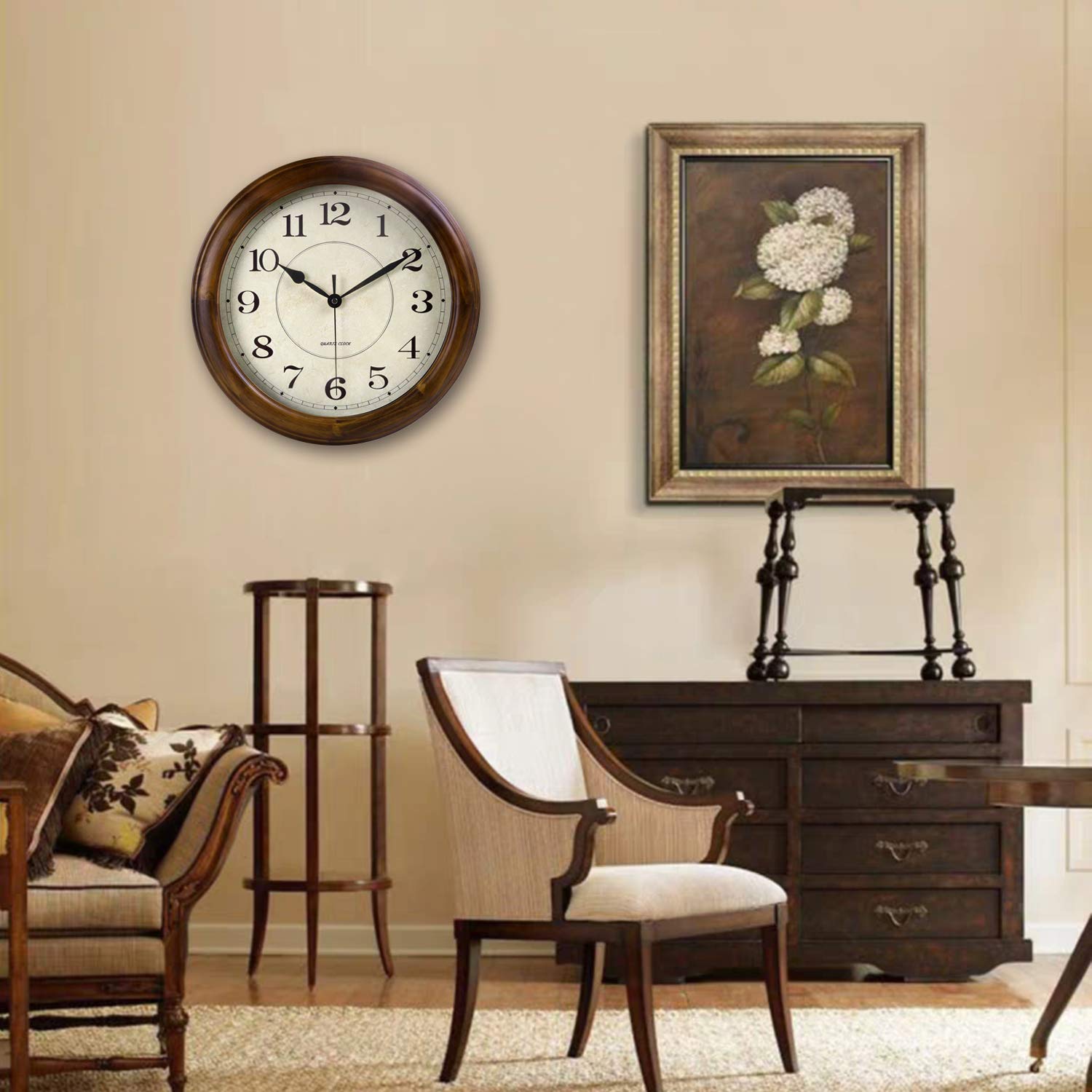 Kesin horloge en situation salon améliore la déco et lisibilité