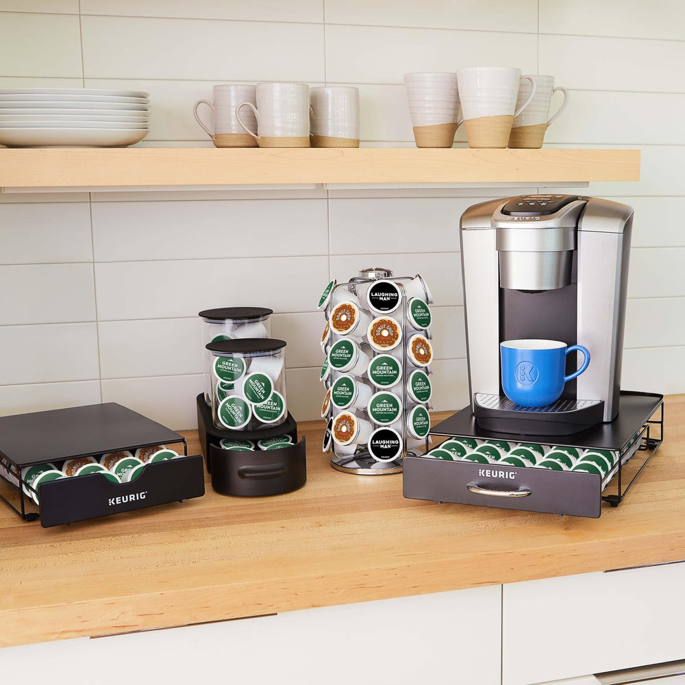 Keurig tiroir posé stablement sous machine garantissant sécurité