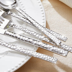 KINGSTONE cuillère de table profil montrant courbure ergonomique utile