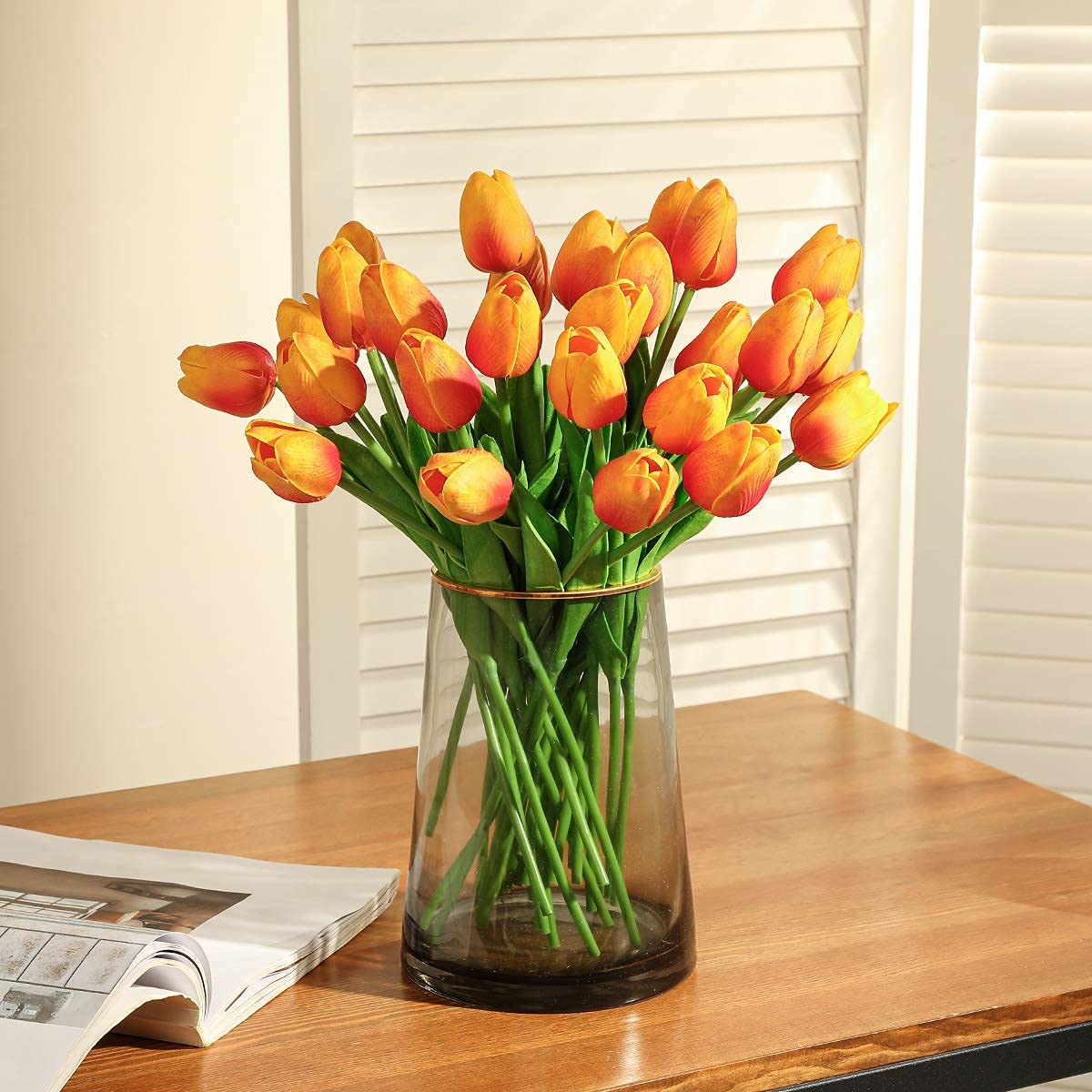 Kisflower couronne de porte réalisée avec tulipes, accueil coloré et durable