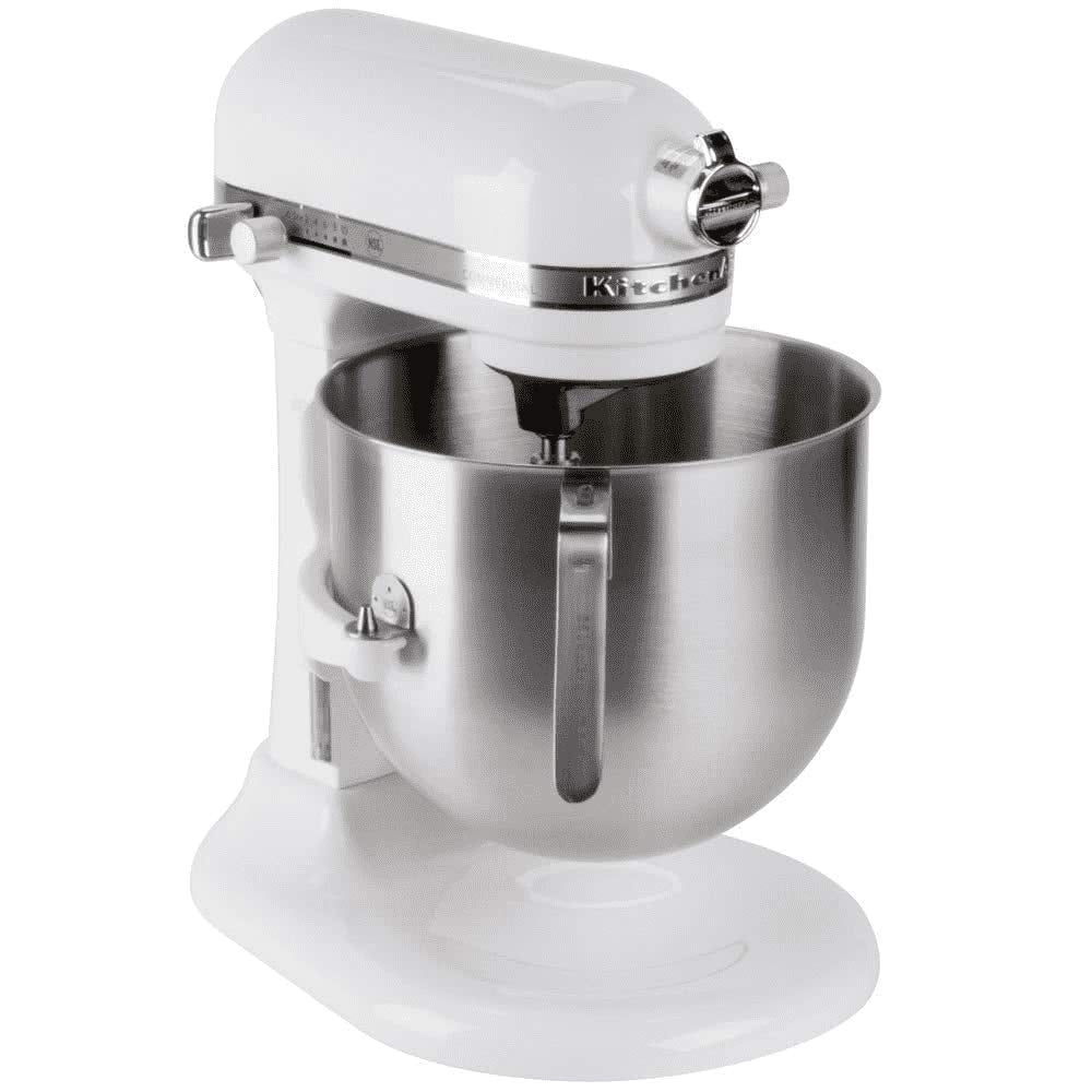 KitchenAid gros plan sur poignée en J, prise ergonomique et manipulation sûre