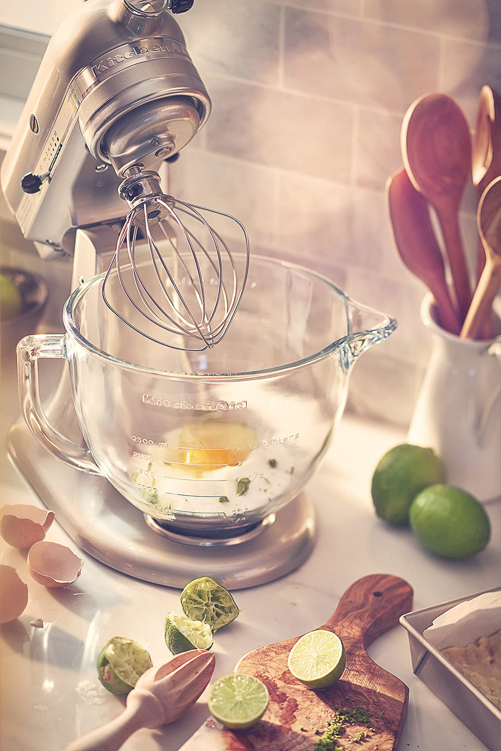 KitchenAid bol installé sur mélangeur illustrant compatibilité et usage