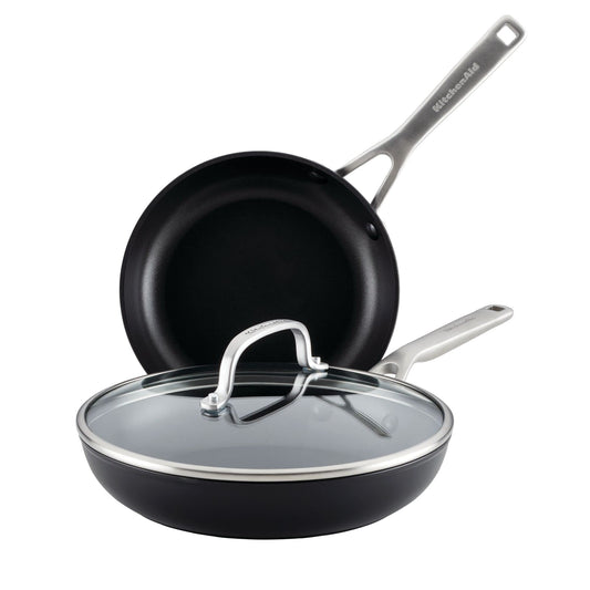KitchenAid poêle finition mate montrant design élégant et durabilité