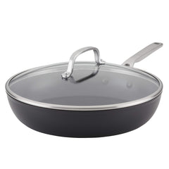KitchenAid face avant de la poêle matte black montrant finition résistante