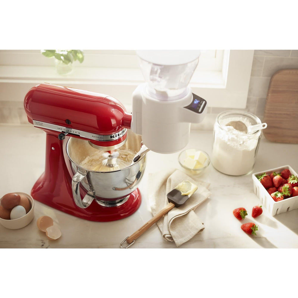 KitchenAid tamiseur en cours d'utilisation avec bol pour pâtisseries homogènes