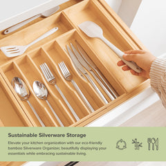 KitchenEdge en usage dans un tiroir profond, accès facile aux couverts