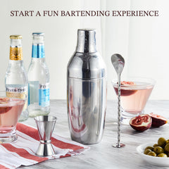 KITESSENSU deux verres martini servis proposant un service immédiat