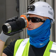 Klein Tools base antidérapante pour stabilité sur établis et surfaces glissantes
