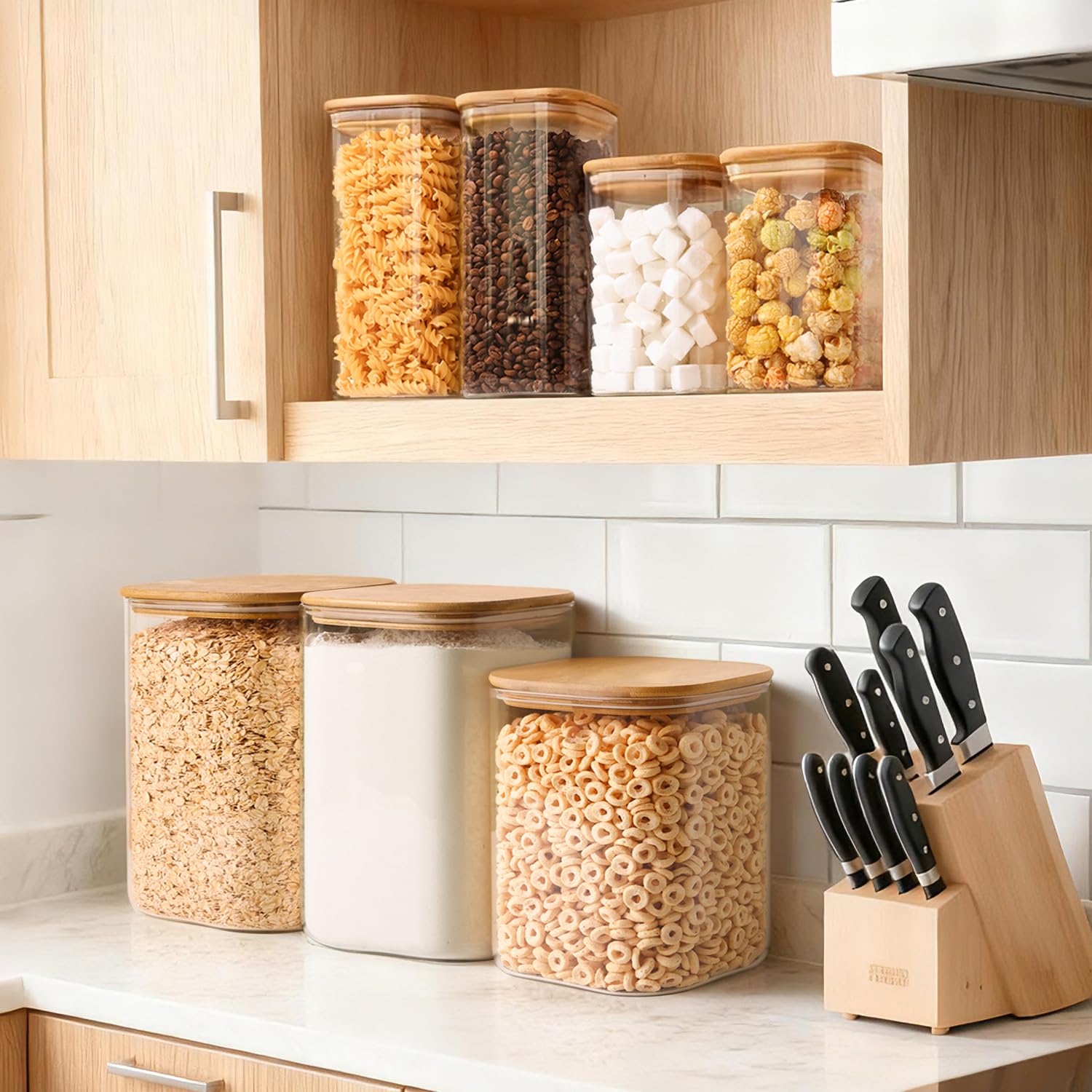 ktmama bocaux empilés dans un garde-manger optimisant l'espace