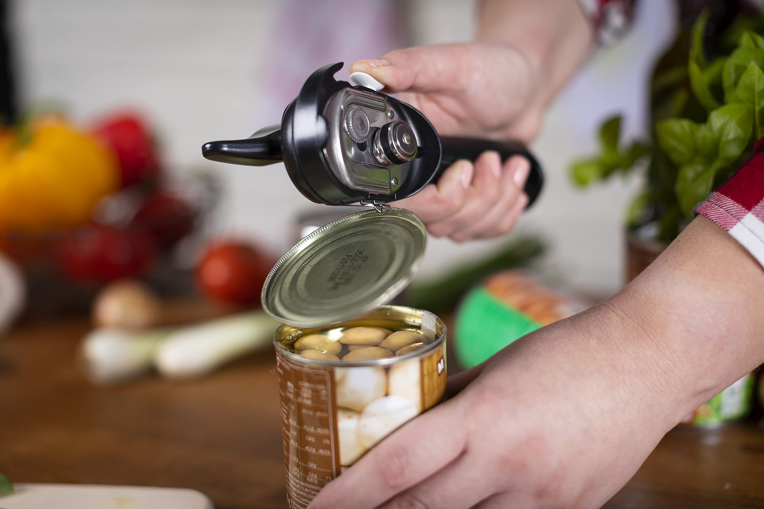 Kuhn Rikon comparaison d’échelle montrant la taille pratique pour un tiroir de cuisine