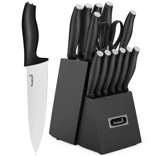 KUISINE bloc avant montrant rangement organisé et gain de place