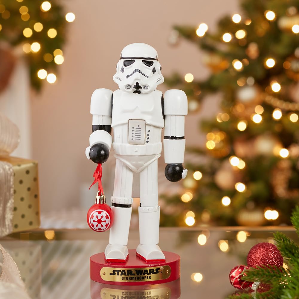 Kurt S. Adler scène de sapin avec le Stormtrooper pour décoration thématique