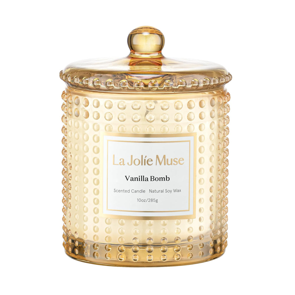 LA JOLIE MUSE pot en verre Vanilla Zest montrant design hobnail et élégance décorative