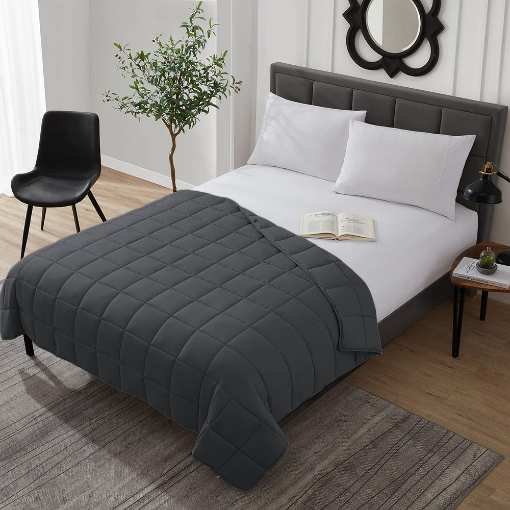 L'AGRATY zoom microfibre douce illustrant respirabilité et toucher agréable