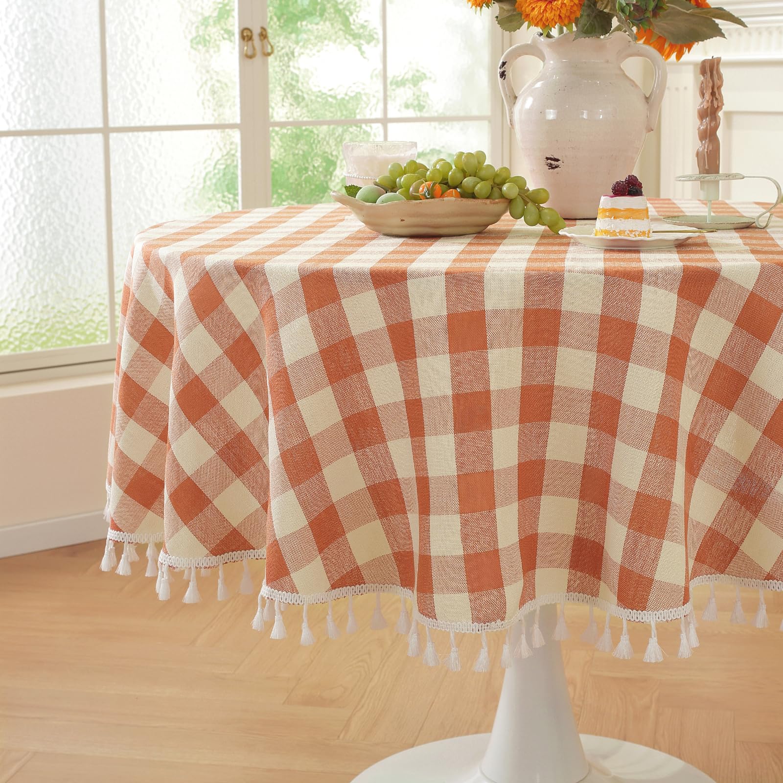 Laolitou nappe ronde 60" vue de face, ajoute chaleur et style automnal