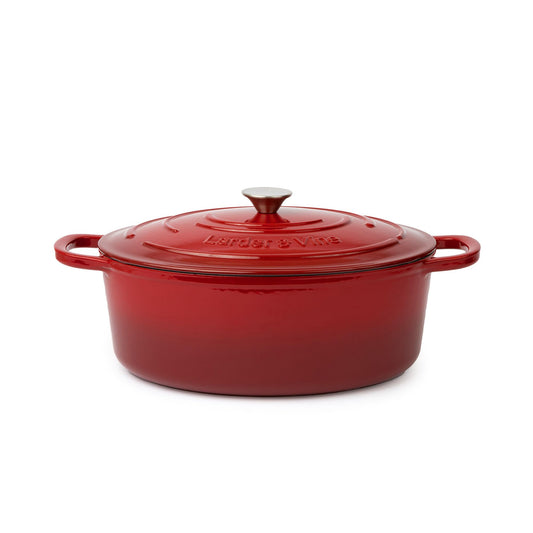 Larder & Vine cocotte ovale face couleur Cabernet montrant finition élégante