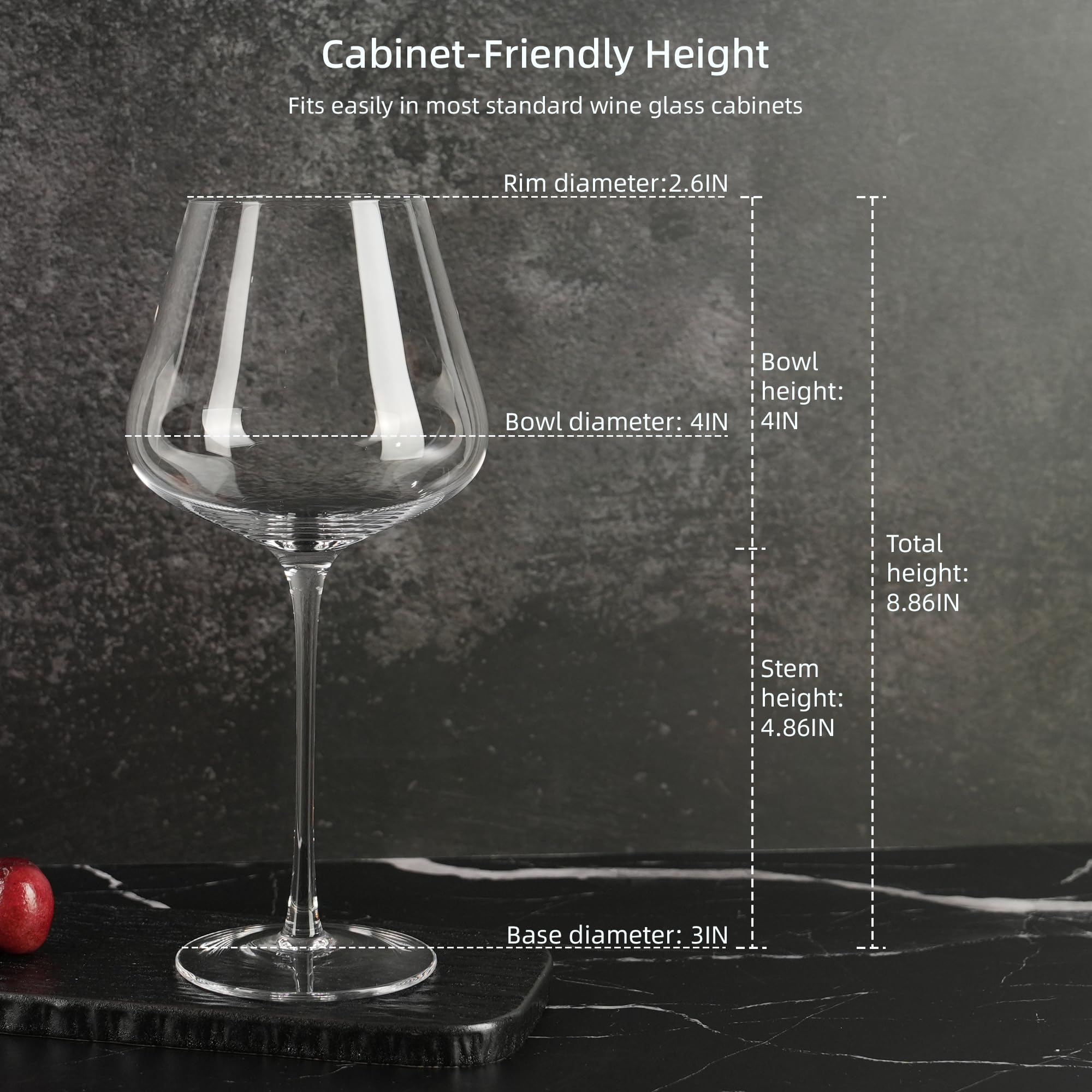 LASTURYCX gros plan du cristal, clarté qui révèle la couleur du vin