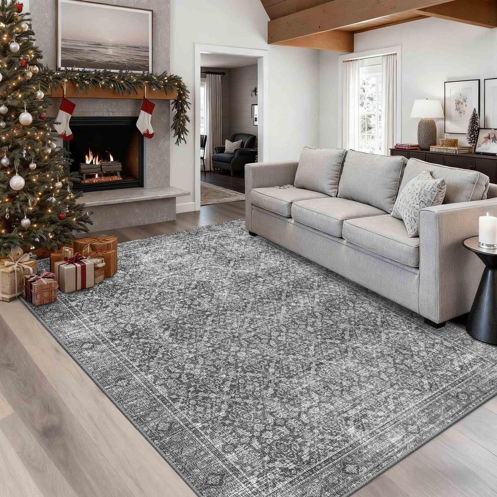 Latte&Fog tapis à l'échelle d'une chaise montrant taille 5x7 et proportion réelle
