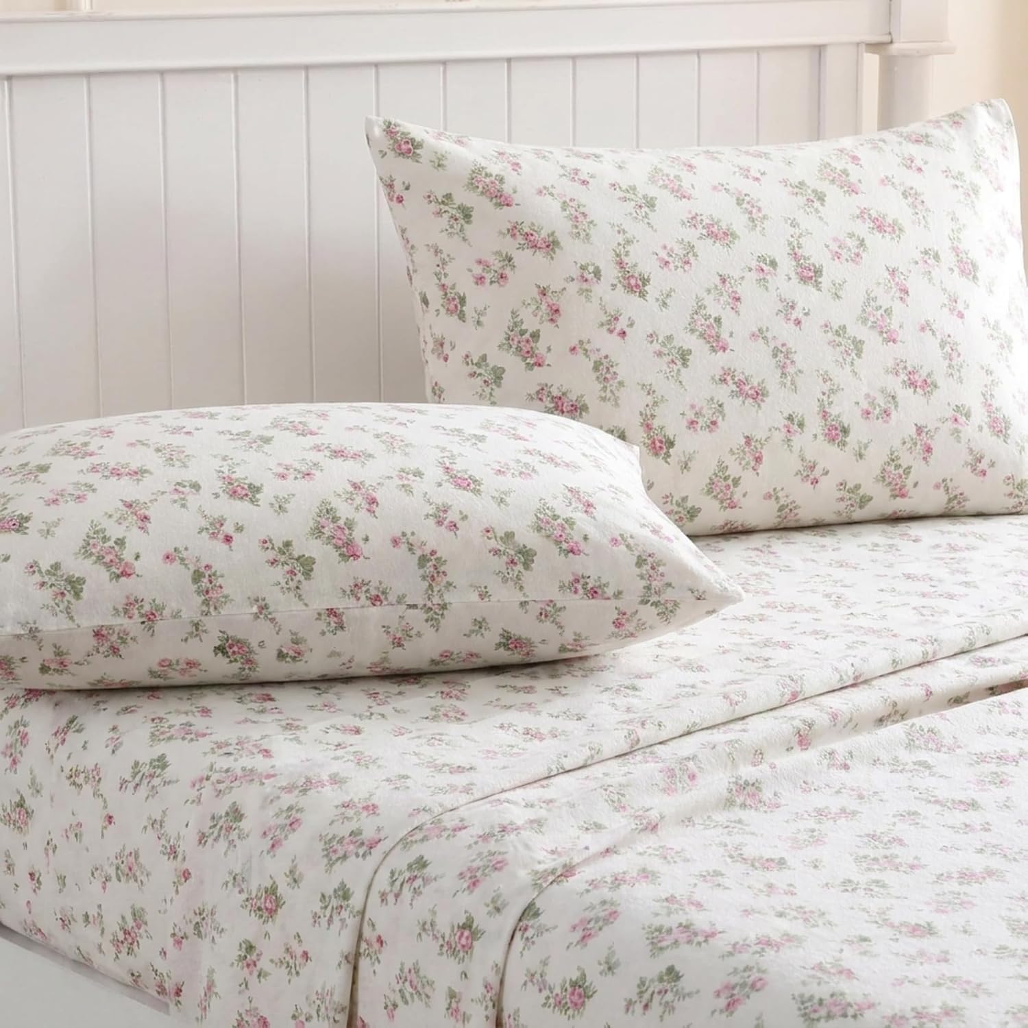 Laura Ashley détail de la housse ajustable montrant l’élastique résistant